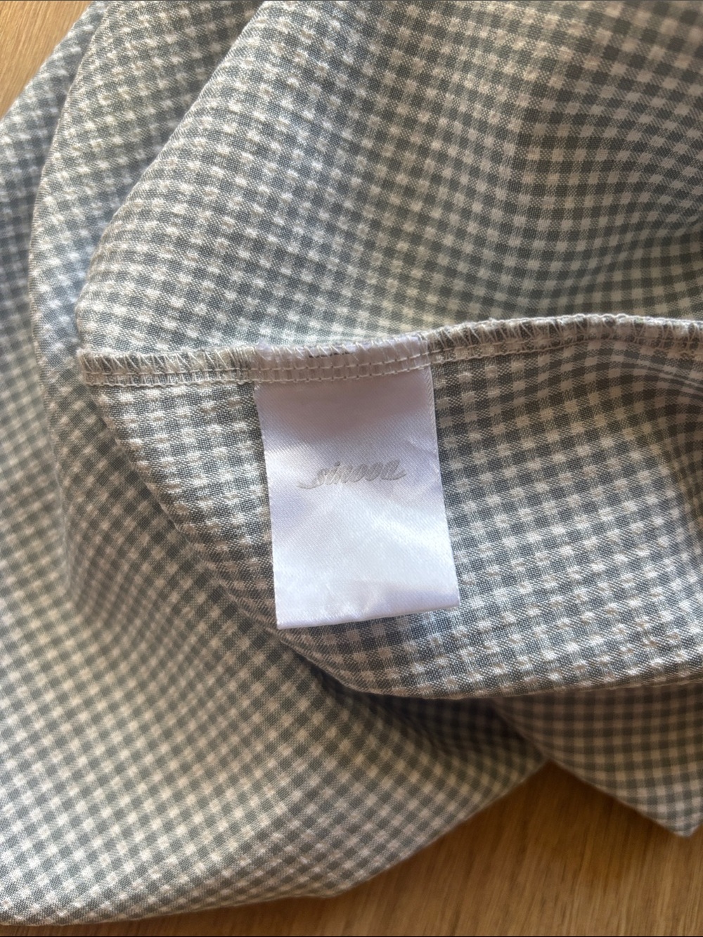 Asymmetrical off-shoulder Gingham Tie-Shoulder Top in Light Gray - Picture 3 of 4